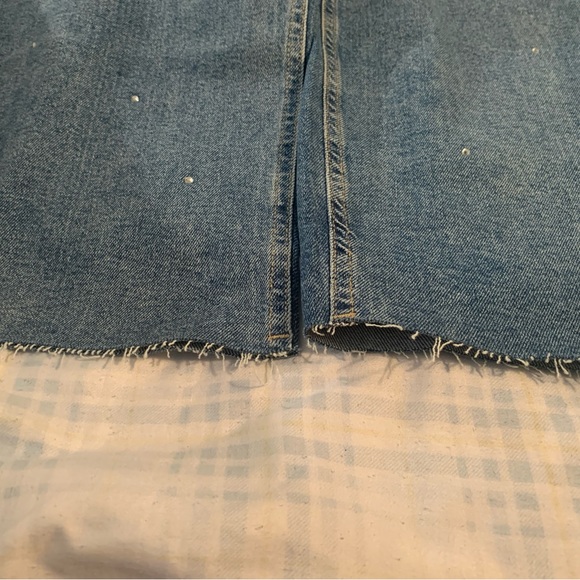 SUPER HIGH RISE RHINESTONE STRAIGHT LEG  JEANS, SIZE 12/31 “ seam. - Picture 7 of 7